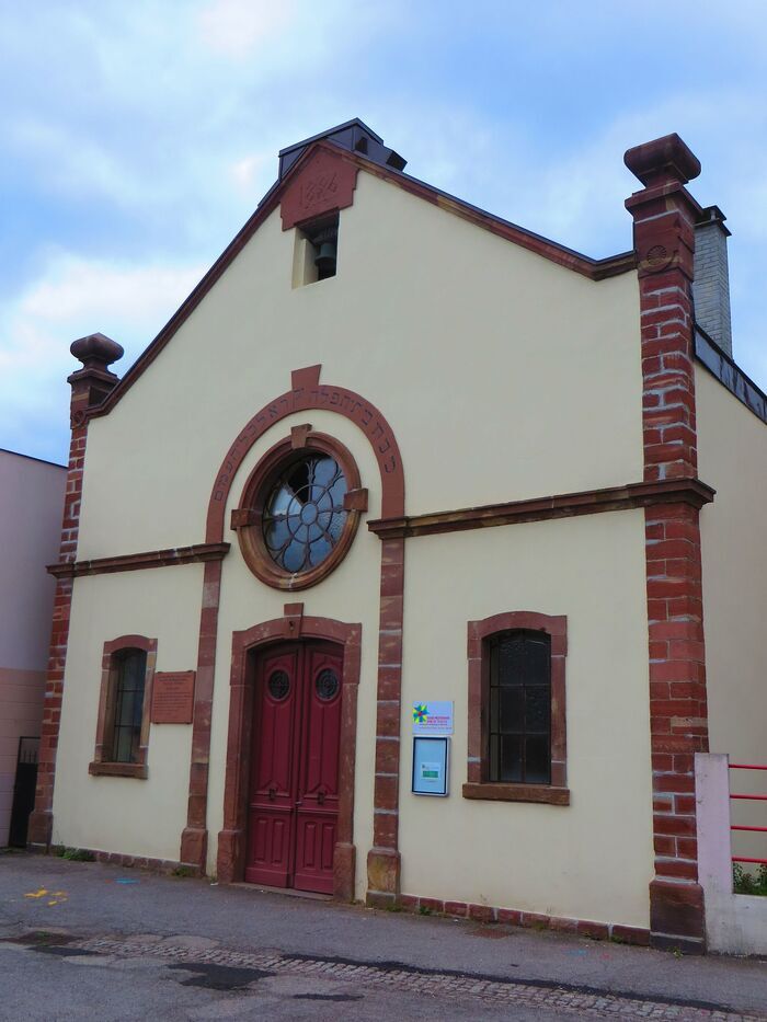 Ancienne synagogue devenue temple protestant Temple protestant Senones