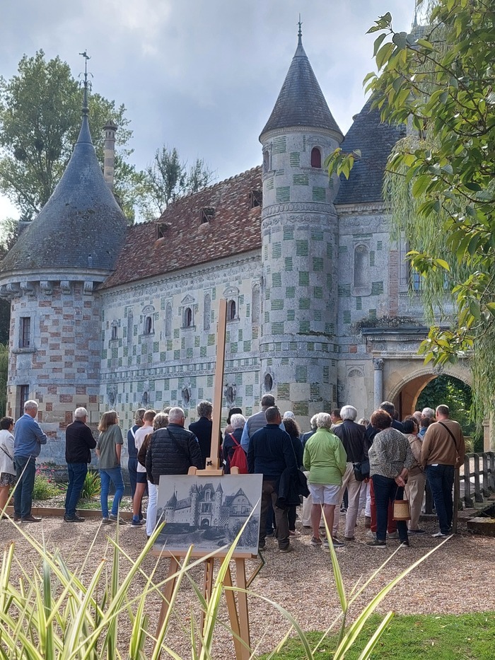 Animation jeune public : visite guidée "le château dans tous les sens" Château-Musée de Saint-Germain-de-Livet Saint-Germain-de-Livet