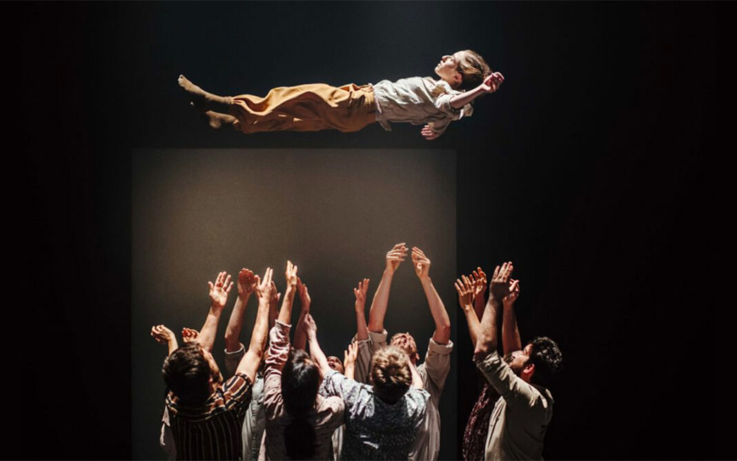 Apprendre un mouvement d’Hofesh Shechter Espace 1789 Saint-Ouen-sur-Seine