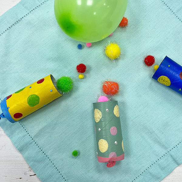 Atelier créatif Fabrique ton canon à pompons de super héros Ludo bibliothèque Ondres Ondres