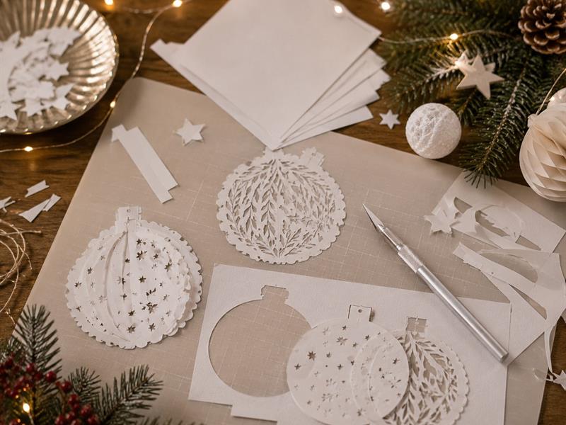 Atelier de Noël Boule de Noël 3D en papier découpé Niveau Intermédiaire (Adulte) Val-de-Moder