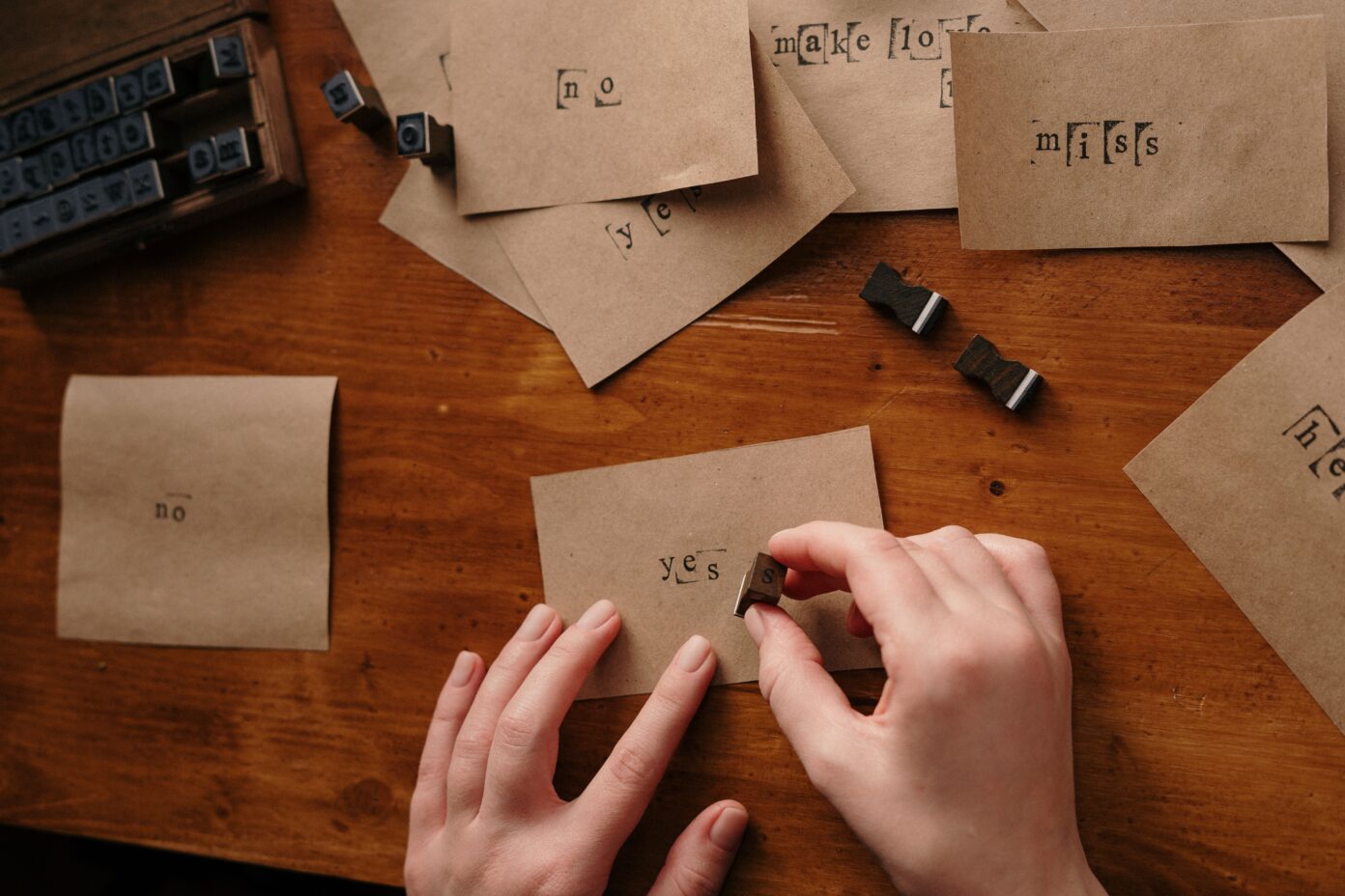 ATELIER DES ENCRES  Nébian