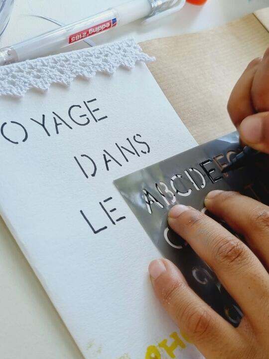 Atelier famille carnet de voyage Cité des Présents-François Mitterrand Château-Chinon (Ville)