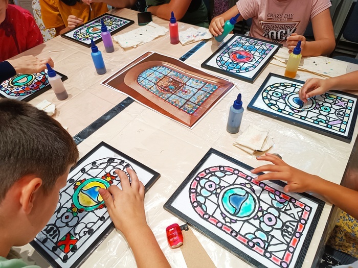 Atelier manuel en lien avec le patrimoine, Mairie, rue Ovide Miont, Fouquières-lès-Béthune
