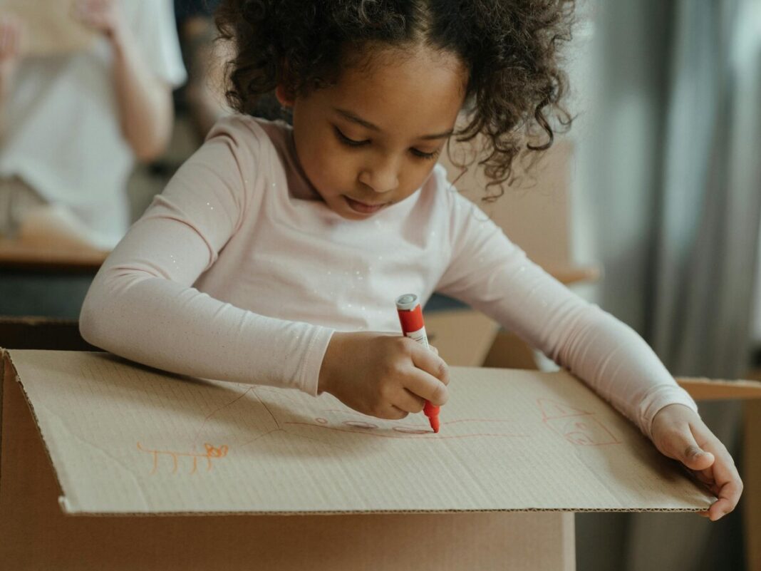 Atelier parent-enfant Makedo Familles Rurales Gavray-sur-Sienne