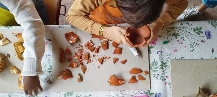 Atelier restauration de céramique « Viens casser et restaurer ta poterie », Église Saint-Apollinaire de Salins, Salins