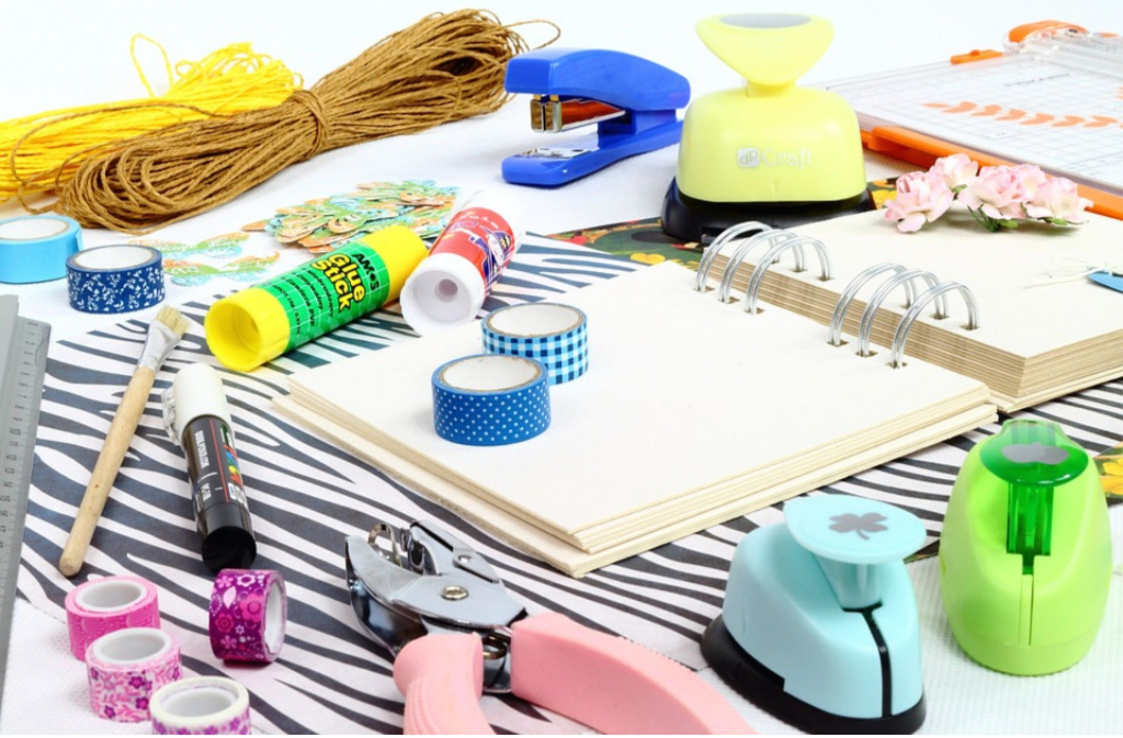 Atelier scrapbooking Médiathèque Municipale Issigeac