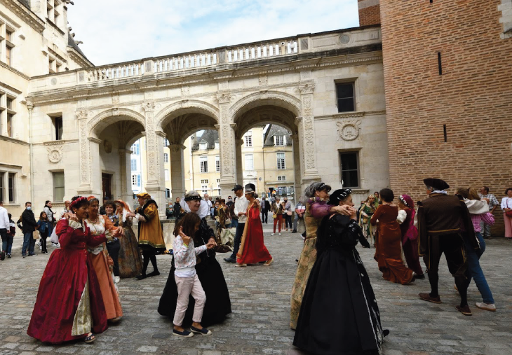 Atelier/Bal Une soirée en renaissance La Guinguette du Val Lieu-dit Anglas, 780 Bordedela Arudy