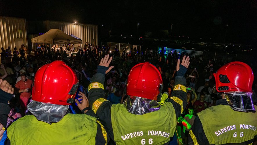 BAL DES POMPIERS  Le Barcarès