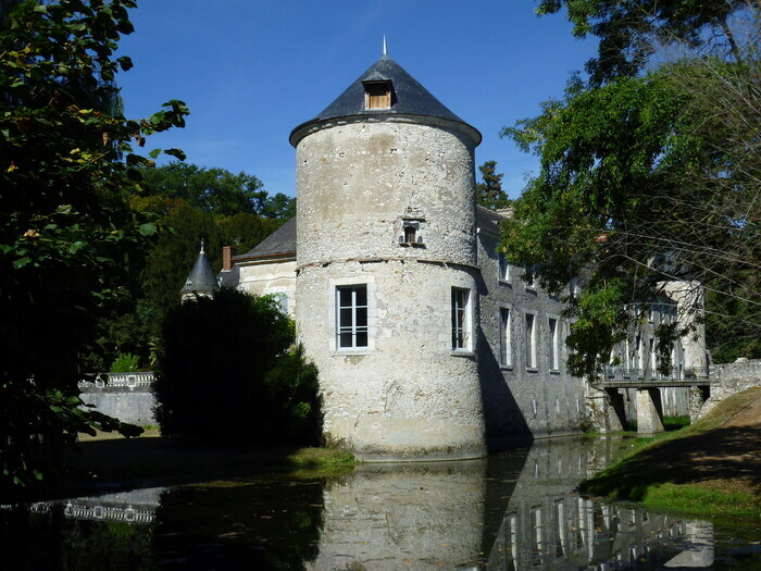 Château de Monteaux et Moulin de Giesvres, Chapelle. Visite du Parc: Moulin et Chapelle sont ouverts au public., Château de Monteaux et moulin de Giesvres, Monteaux