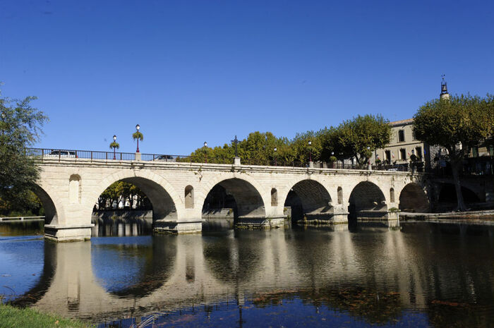 Circuit : du pont romain au château, patrimoine bâti et biodiversité, Sommières, centre historique, Sommières