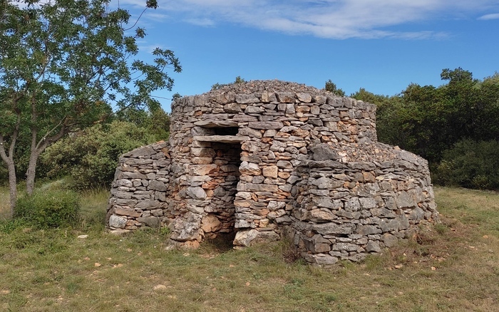 Circuit : le sentier des capitelles avec les muraillers, Clos de Gaillard, Nîmes