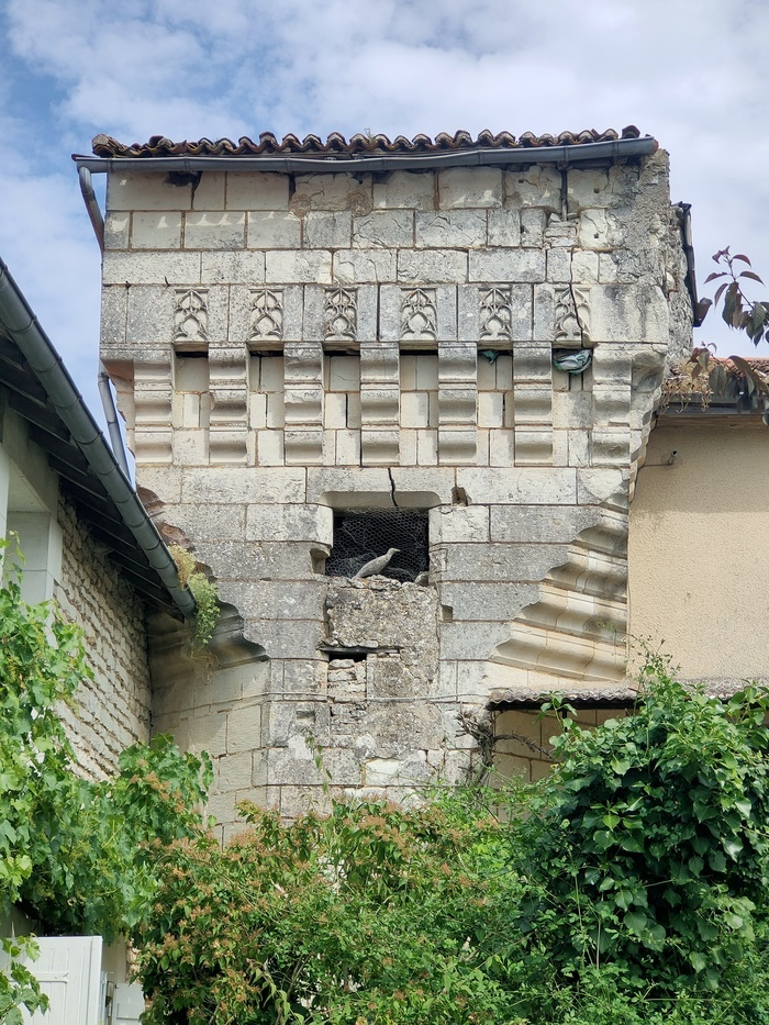 Circuit : visite de Mirebeau la médiévale, Office de tourisme du Haut Poitou, Mirebeau