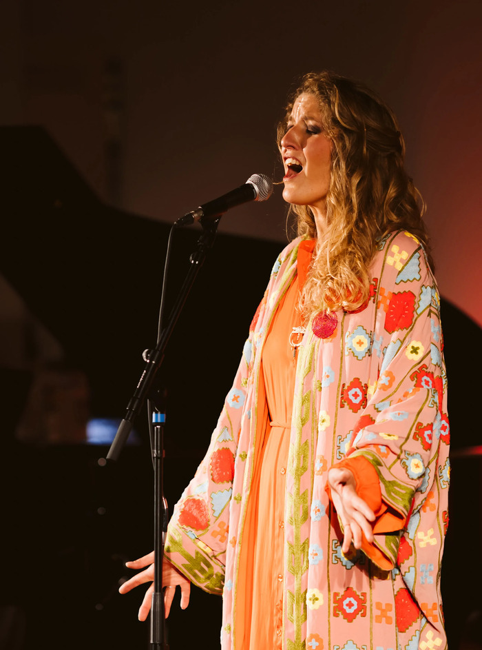 Concert vocal avec Emmeline Sion chez Arlet’s station, 8 août, Arlet’s station, Espaly-Saint-Marcel