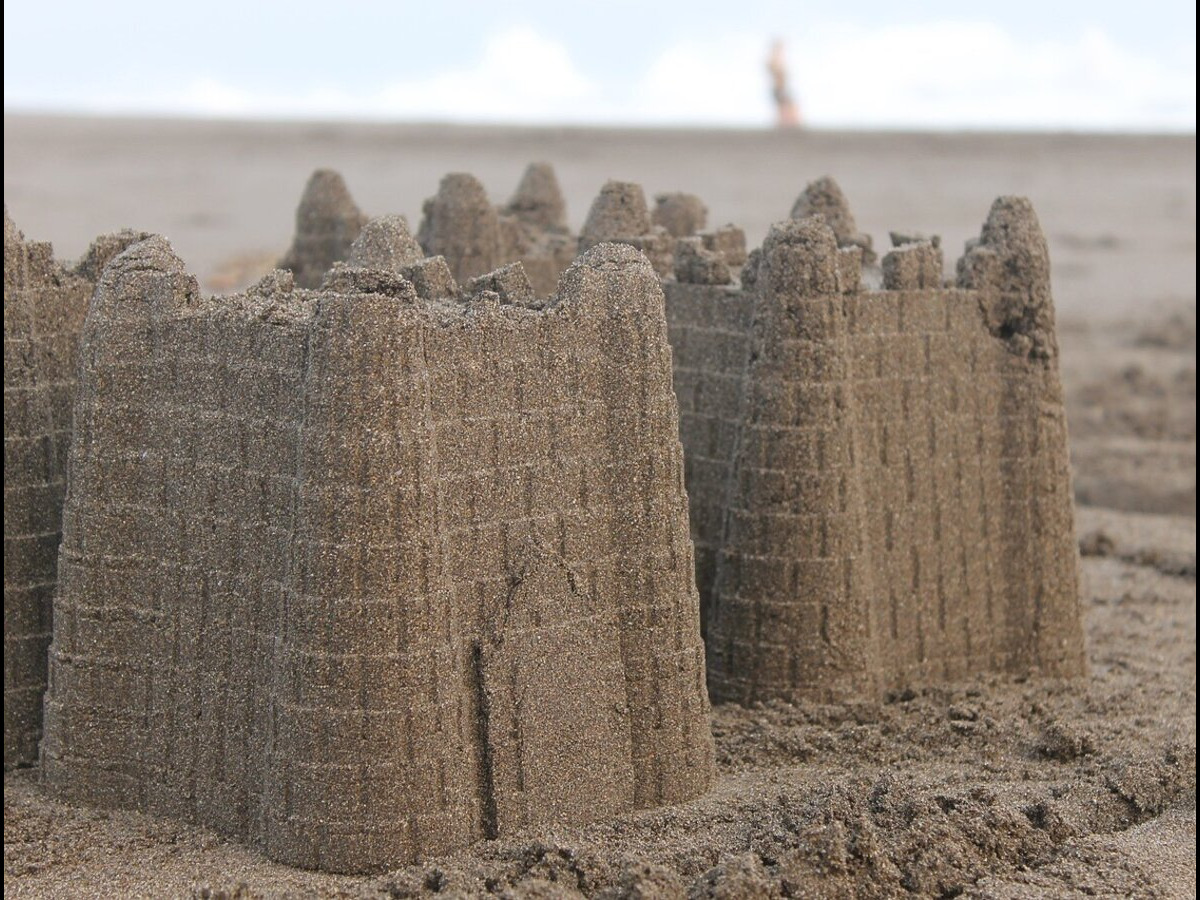 Concours de châteaux de sable Cale nord Hauteville-sur-Mer 2026-07-22