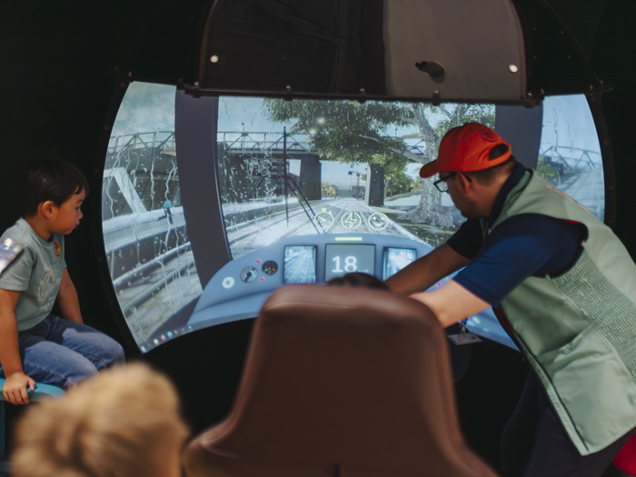 Conduite de simulateurs de conduite de tramway et du MS61, Maison de la RATP, Paris