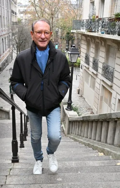 Conférence La vie passionnément Bertrand DELANOË Auditorium du Centre Européen Conques-en-Rouergue