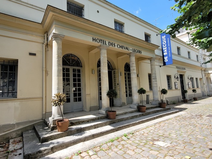 Conférence : l'histoire inédite du quartier des Chevau-Légers par madame Odile Caffin-Carcy De Baecque et Associés Versailles