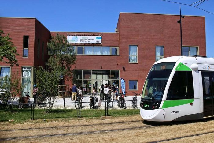 Conférence sur les thérapies non médicamenteuses Espace seniors La Locomotive Nantes