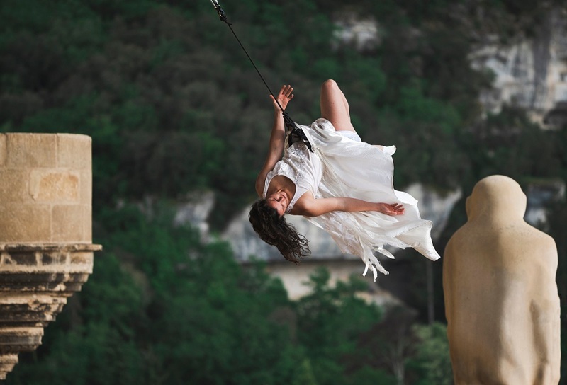 Conte et danse voltige l’Arbre aux souvenirs Promenade de la Vézère Les Eyzies