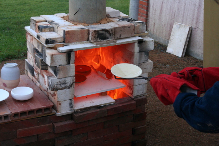 Cuisson au four à bois et vente de la production, La Maison du Potier, Montrevault-sur-Èvre