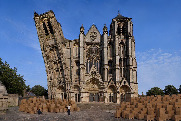 De la pierre au carton : 520 ans d’histoire vivante, Cathédrale Saint-Étienne, Bourges