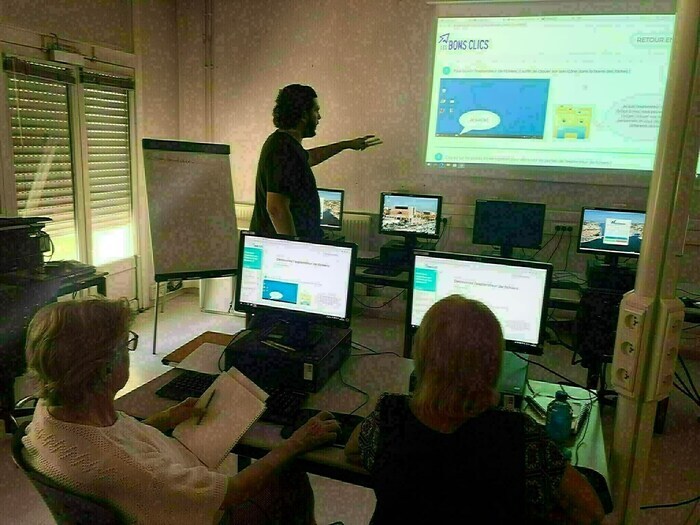 Débuter avec un ordinateur, EPN – Maison de la Formation et de la Jeunesse, Martigues