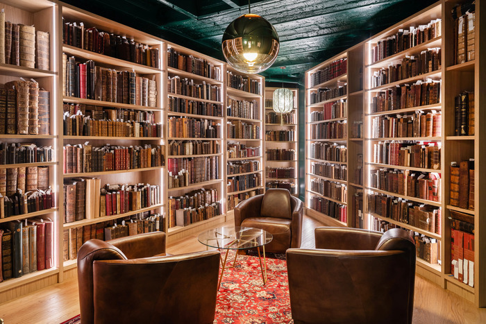 Découverte de la bibliothèque historique de l&rsquo;Alliance biblique française, Alliance biblique française, Paris