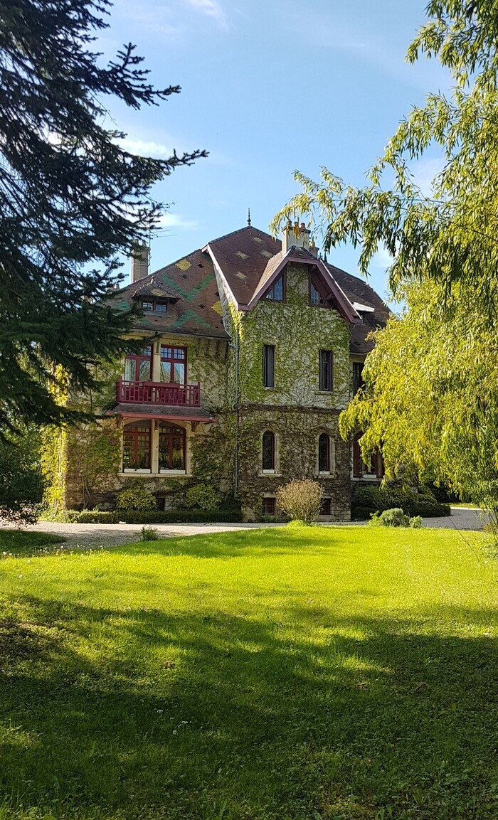 Découverte de la villa Le Chardenois et de son parc arboré., La Villa Le Chardenois, Longchamp