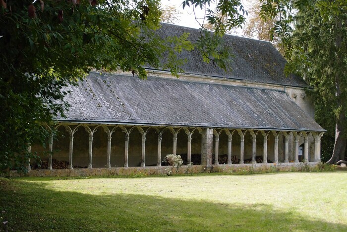 Découverte de l'ancienne Abbaye de la Guiche Abbaye de la Guiche Chouzy-sur-Cisse