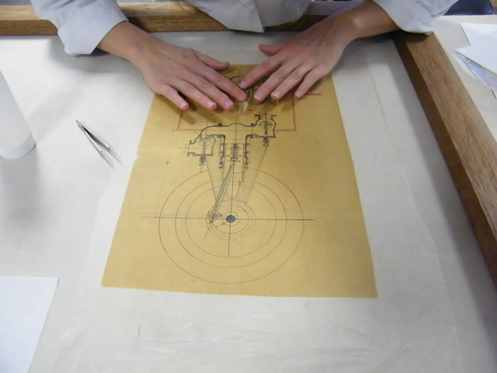 Découverte de l’atelier de conservation – restauration, Archives départementales de la Haute-Savoie, Annecy