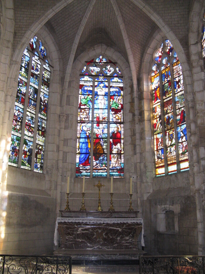 Découvrez librement une église aux vitraux remarquables, Église Saint-Pierre-Saint-Paul, Montmort-Lucy