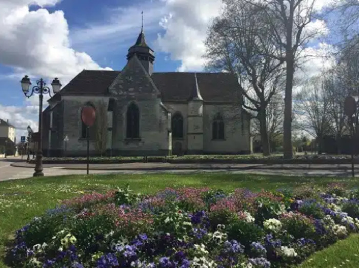 Découvrez une église à l’architecture gothique, Église Saint-Luc, La Chapelle-Saint-Luc