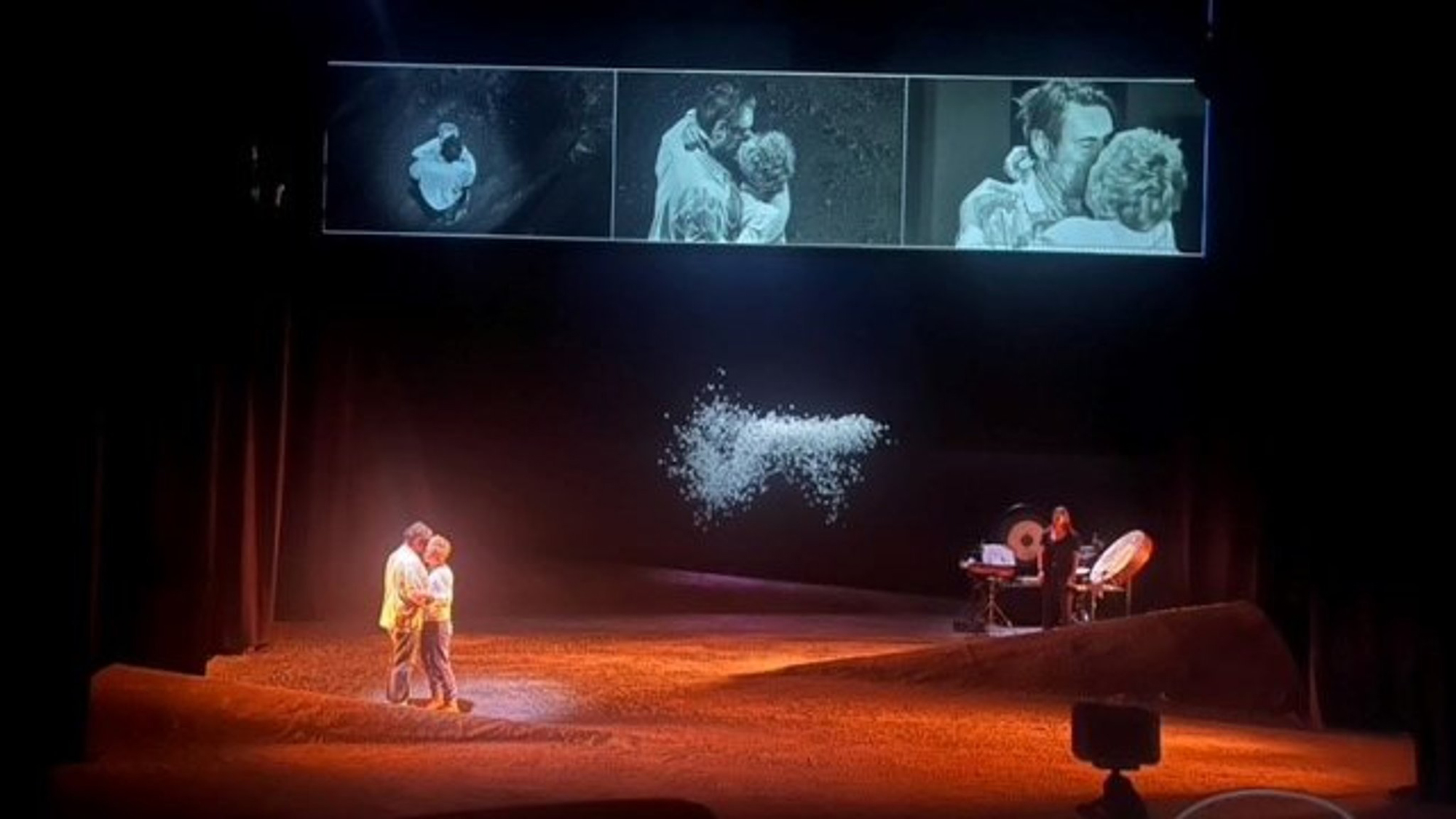 Delete Anne Théron Les Productions Merlin Théâtre Quintaou Anglet