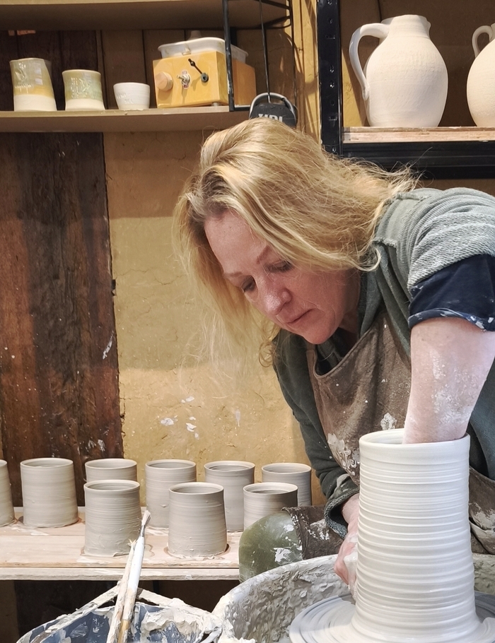 Démonstration de poterie, Atelier de poterie Linterremade, Saint-Sulpice-de-Grimbouville