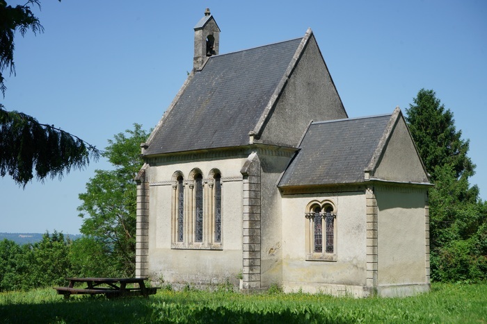 Démonstration : présentation du livre « Les forteresses du Pays d&rsquo;Argentan », Salle des fêtes, Gouffern en Auge