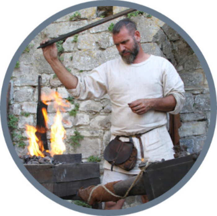 Démonstrations et initiation à la forge avec "La Forge de L'Osencame" Château-musée Henri IV Nérac