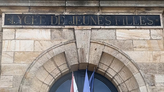 « Du collège Anne de Beaujeu au Lycée de jeunes filles de Moulins » – Film et exposition, Collège Anne de Beaujeu, Moulins