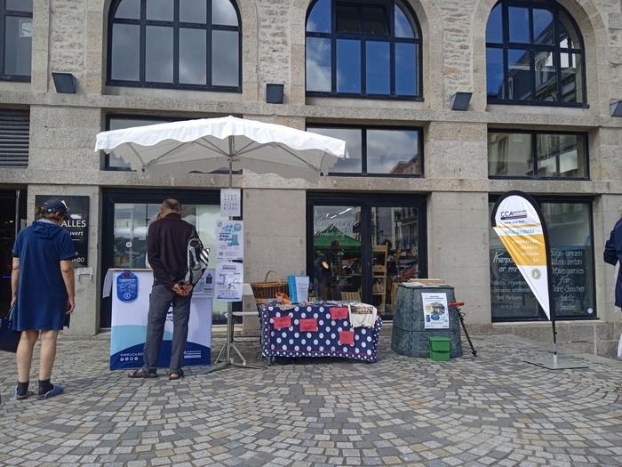 Echanges autour du tri, de la prévention des déchets et du compostage, Marché de Concarneau, Concarneau