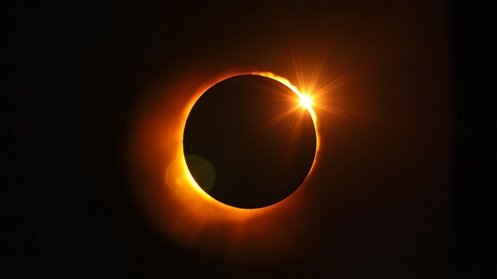 Éclipse solaire Divers lieux Bordeaux