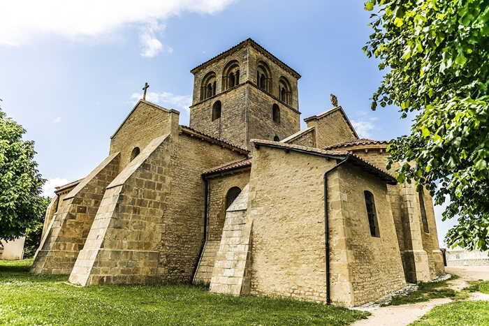 Église romane Saint Marcel d'Iguerande Église Saint-Marcel Iguerande