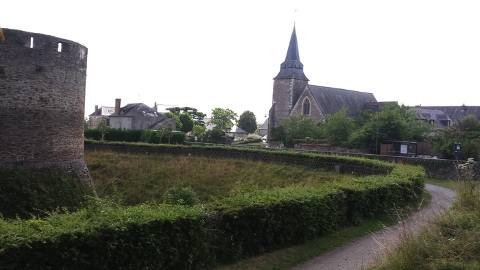 Eglise Saint-Pierre du Plessis-Macé Eglise Saint-Pierre Le Plessis-Macé