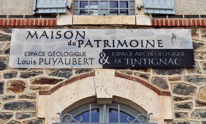 Exposition à la Maison du patrimoine de Naves, Maison du patrimoine, Naves