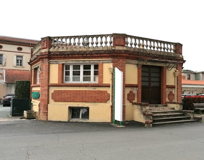Exposition à la rotonde sur l'histoire du Bon Sauveur d'Alby liée à celle de la psychiatrie et récit sur le pastel en pays de Cocagne. Fondation Bon Sauveur Alby Albi