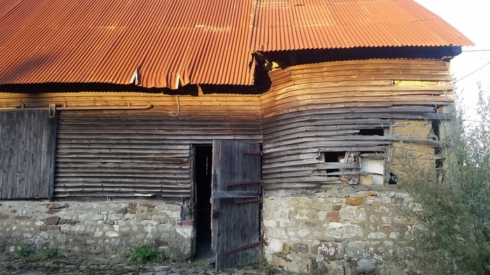 Exposition de photographies du bâti agricole à valeur patrimoniale en danger, Grange-pressoir, Saumont-la-Poterie