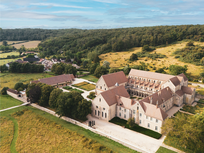 Exposition de photographies « L’abbaye de Noirlac : ravivée, résistante, réinventée », Abbaye de Noirlac, Bruère-Allichamps