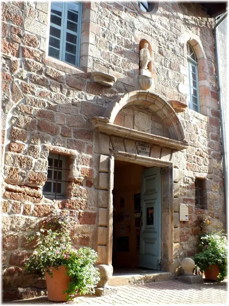 Exposition Enluminure et calligraphie à la chapelle des Pénitents Blancs Chapelle des pénitents Espalion