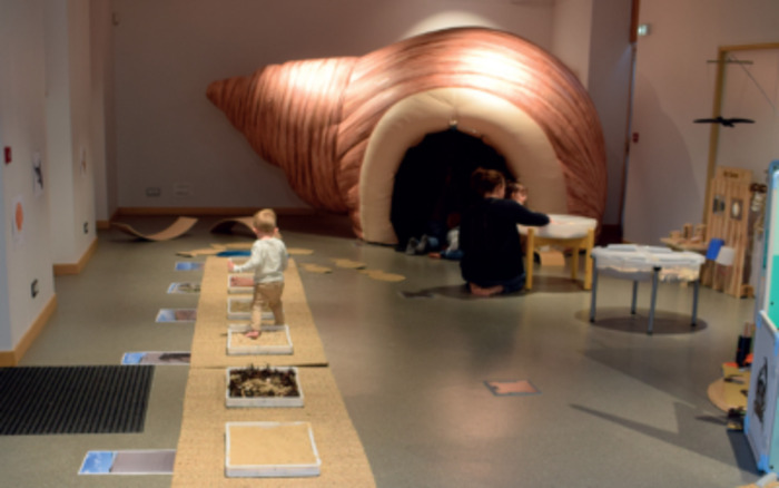 Exposition immersive pour les tout-petits : Estrange salle de la grande abbaye Fréhel