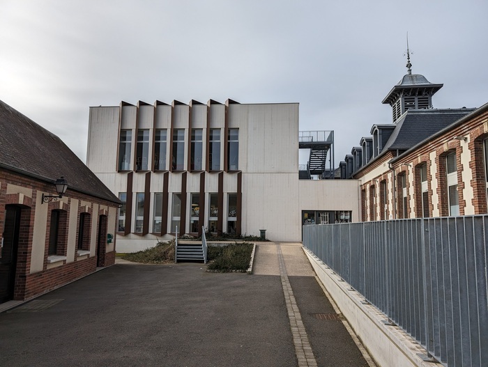 Exposition : la photographie, un lien entre les générations, Médiathèque, Pacy-sur-Eure