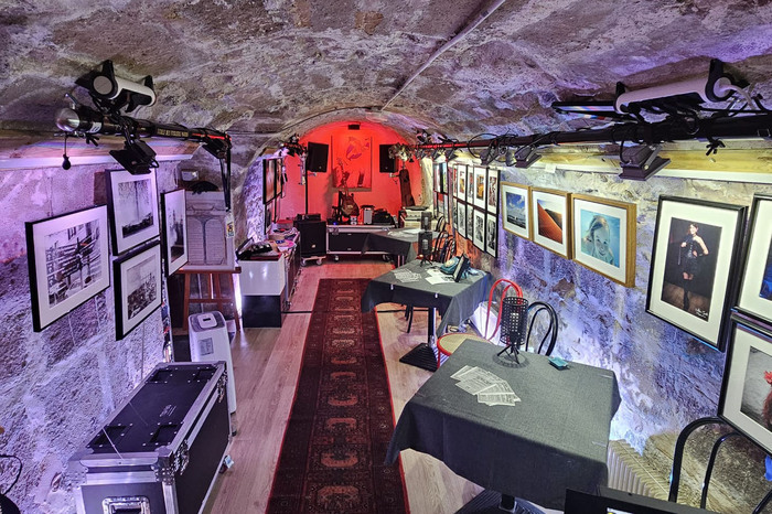 Exposition « L’art prend de la profondeur : la Team Photo s’invite dans une cave médiévale », Cave de la Bretonnerie, Pontoise